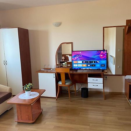 Guest House Golden Flake 4Km From Bolata Beach Bulgarevo Exterior photo