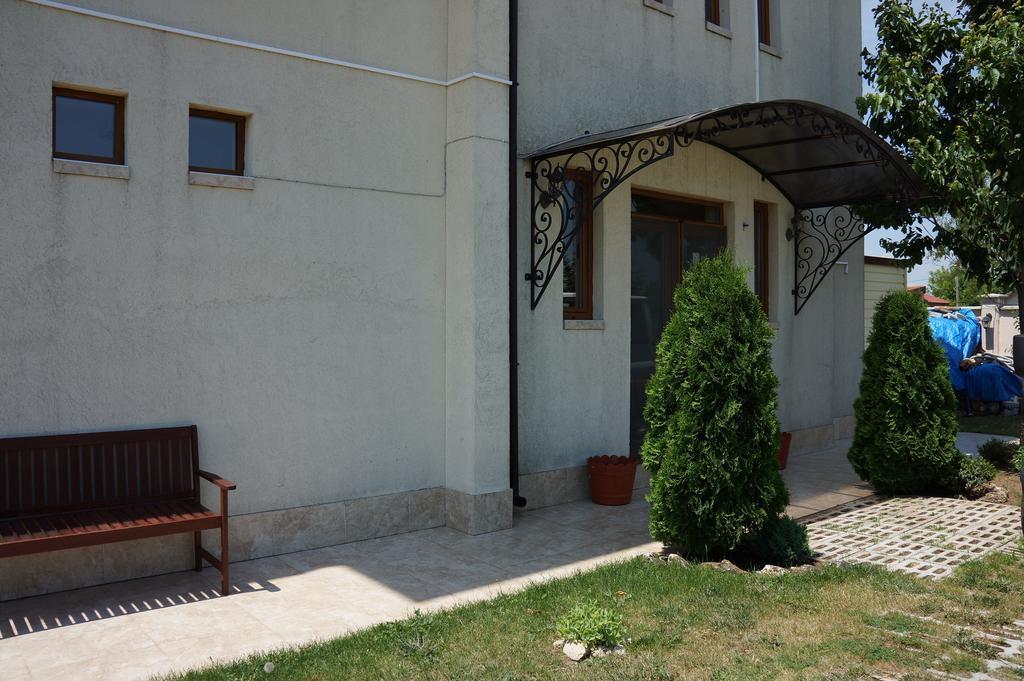 Guest House Golden Flake 4Km From Bolata Beach Bulgarevo Exterior photo